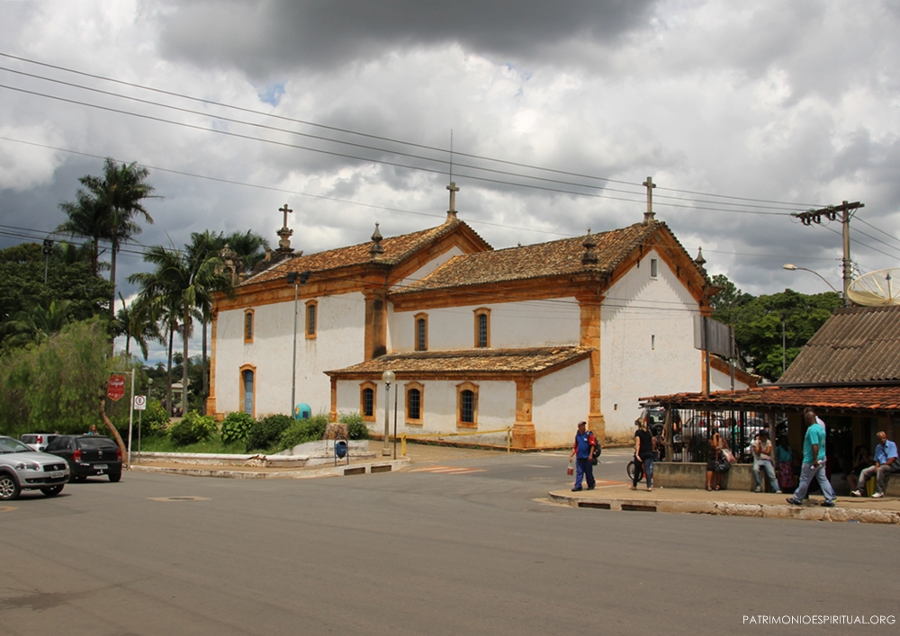 matriz santo antonio mateus leme